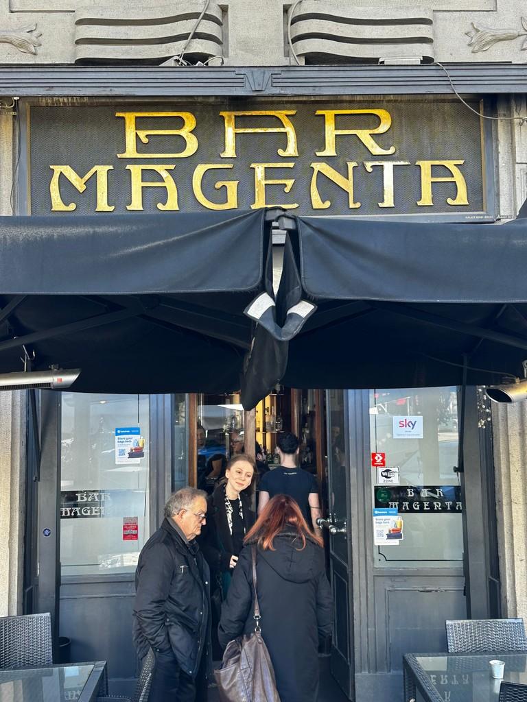 Bar Magenta