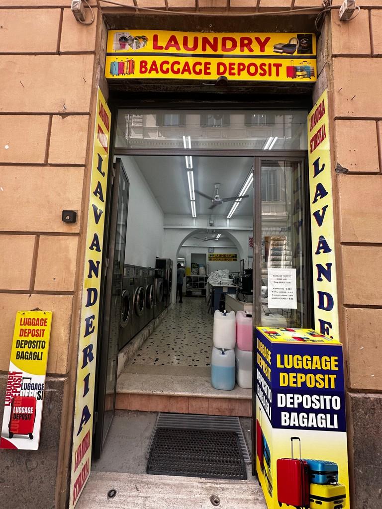 Laundry & Luggage Deposit Termini