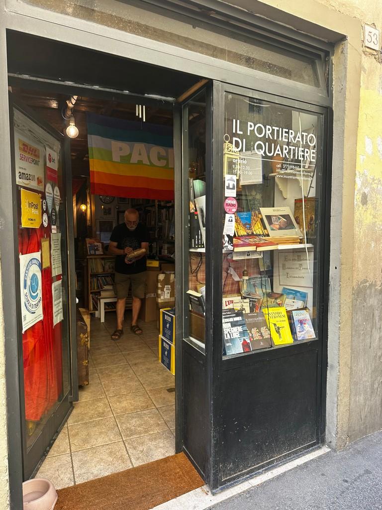IL PORTIERATO DI QUARTIERE