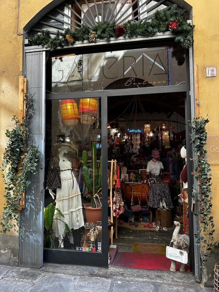 BOUTIQUE GALERIA